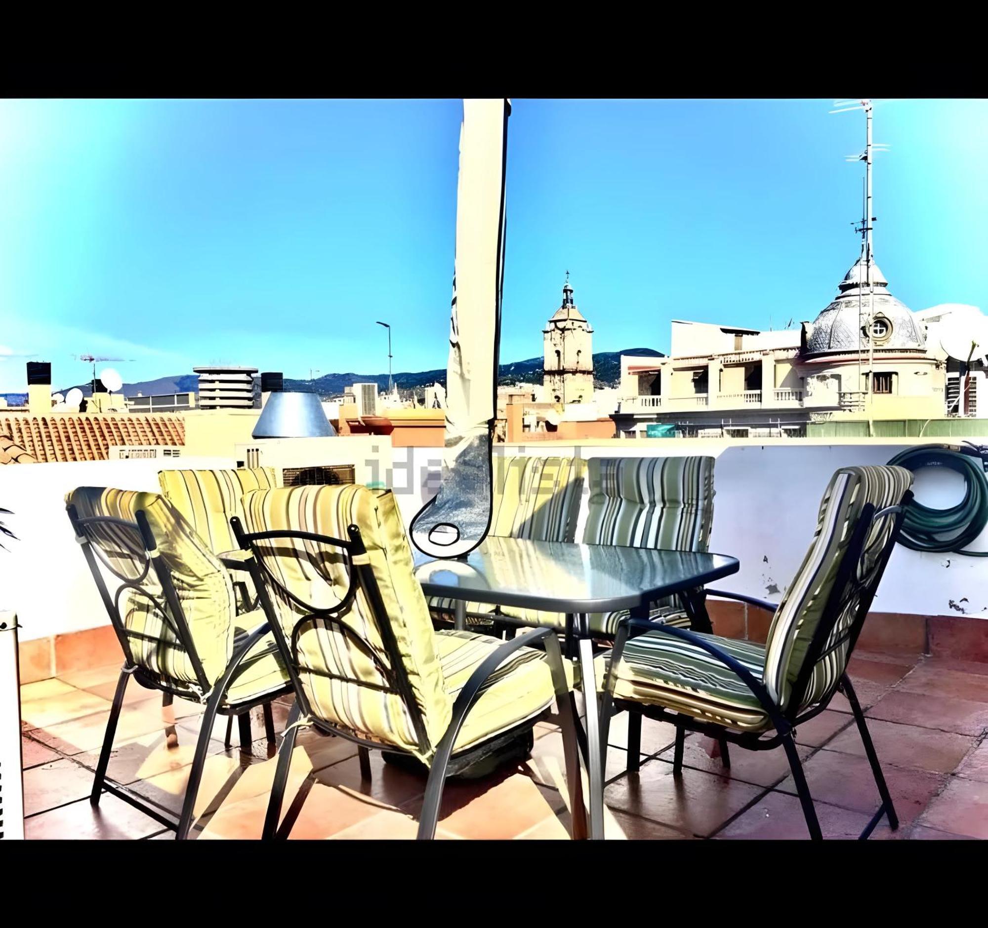 Atico Corazon De Atarazanas Lägenhet Málaga Exteriör bild